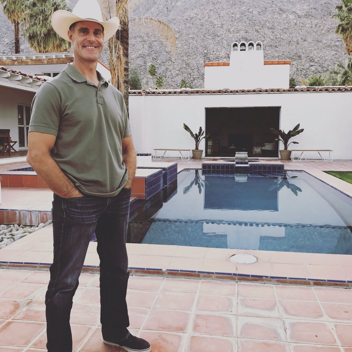 Brett Waterman Bio, Age, Partner, Height, Net Worth, & Company