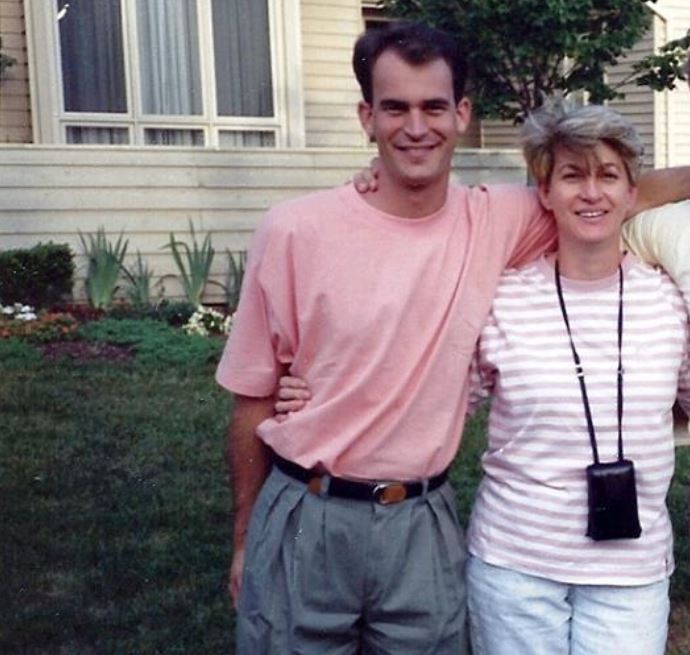 Photo of Edward Gibson and his wife, Julie Anne Volk.