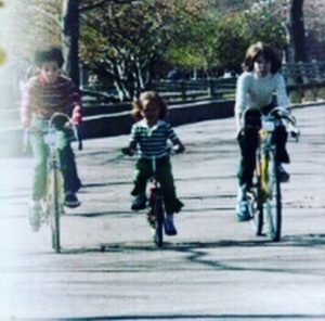 Samantha Vincent Age, Net Worth, Married, Husband, Children & Bio