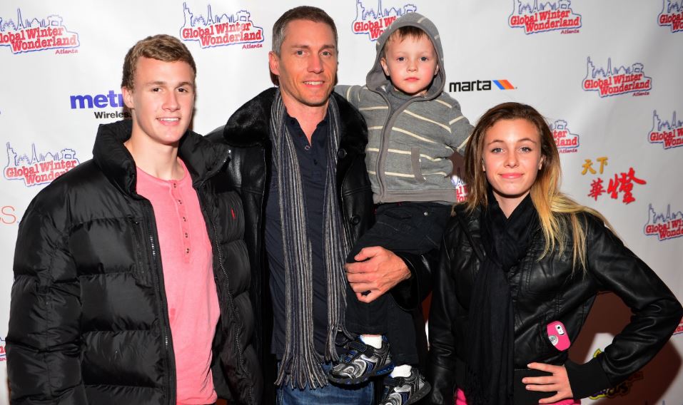 Anna Benson's ex-husband, Kris with their children.