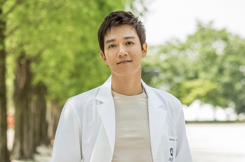 Kim Rae-won Married, Wife, Children, Age, Height, Net Worth & Bio