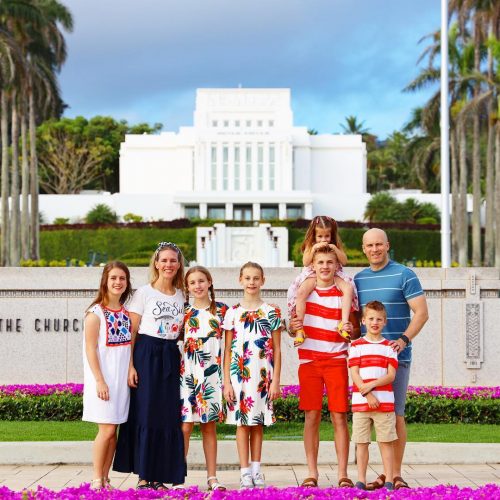 The 12 years old Abby Franke with her family and friends