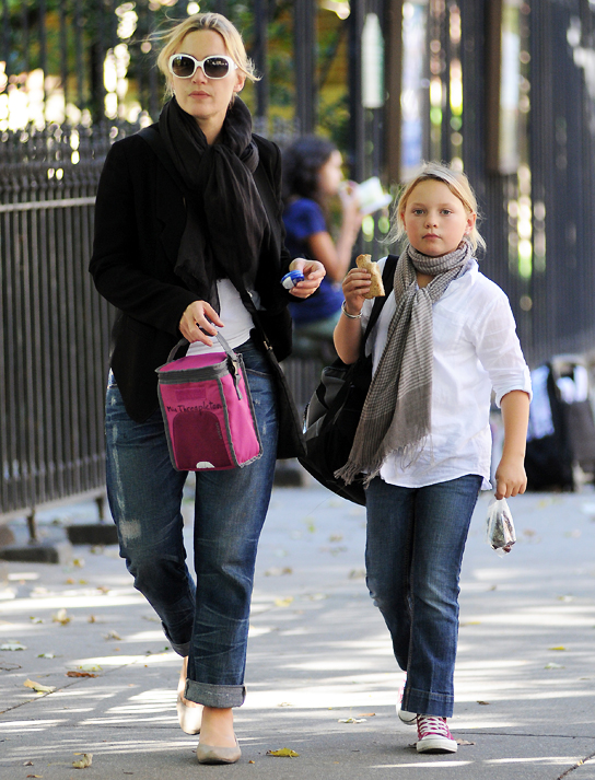 Mia Honey Threapleton along with her mother 
