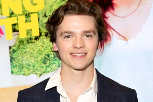 Joel Courtney Bio, Net Worth, Girlfriend, Age, & Salary