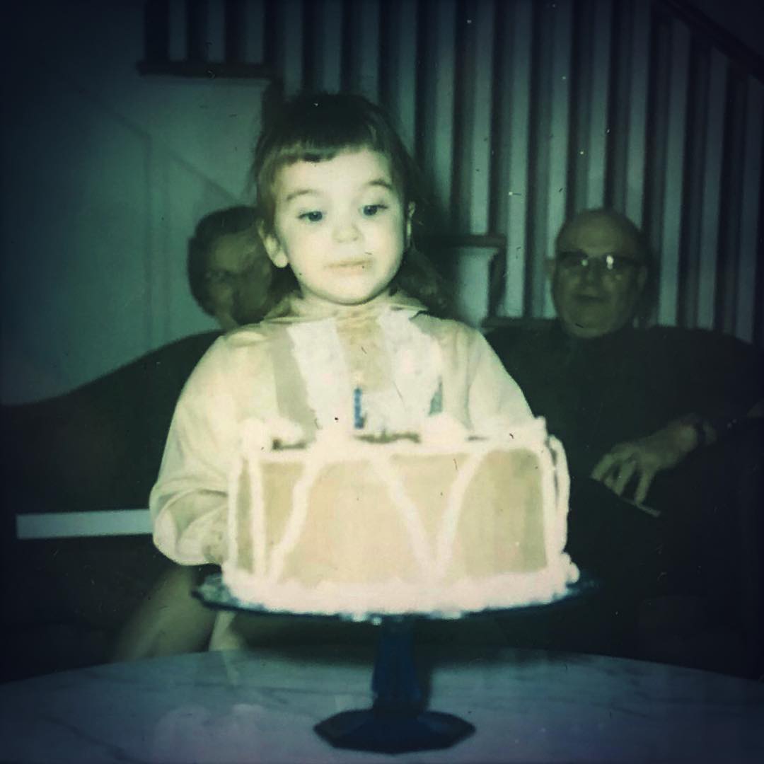 Bellamy Young Bio, Age, Net Worth, Height, Husband, & Married