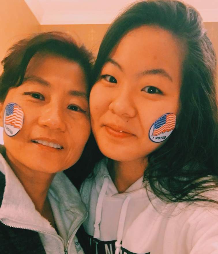 Nicole Kang with her beautiful mother, Jin Moon.