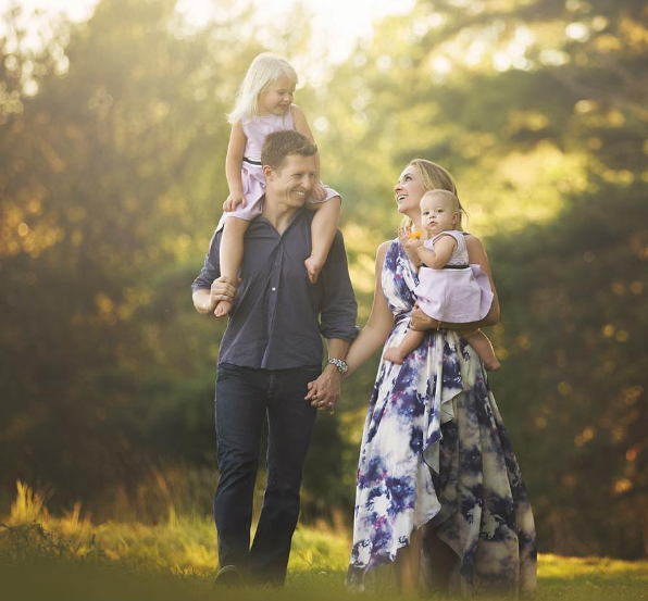  Australian-American professional racing driver seems happy with his family