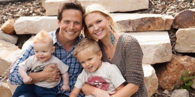 Scott Wolf and his wife with their children
