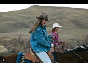 Madison Mckinley riding horse 