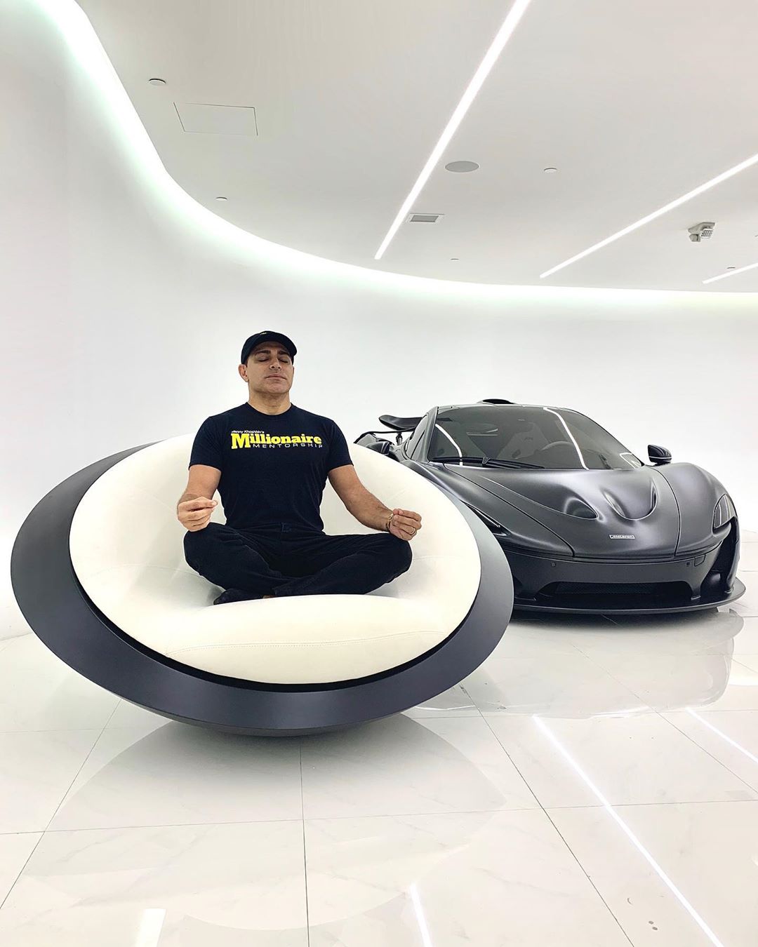 Manny Khoshbin, A Real Estate Merchant Is Married To Model Leyla Milani