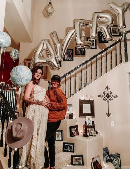 Alaina Meyer and Johnny expecting their first child