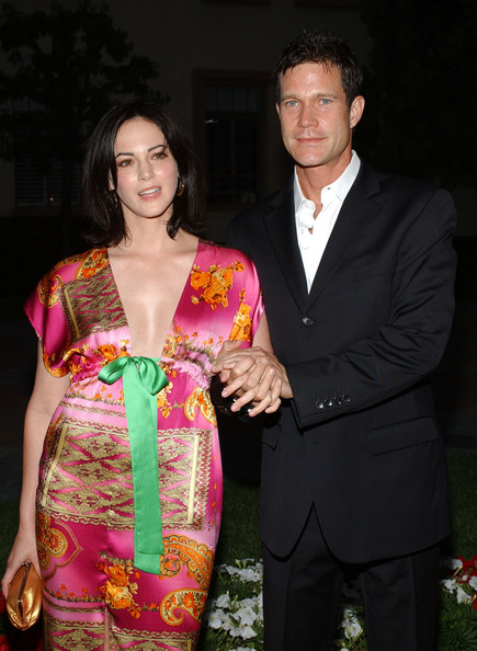 Joanna Going holding hand of her ex-husband Dylan Walsh