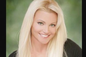 American actress Julie Michaels has earned an impressive net worth