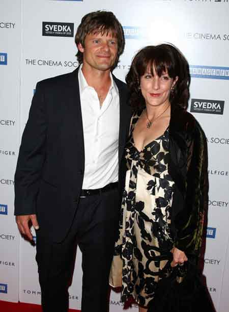 Steve Zahn with his wife