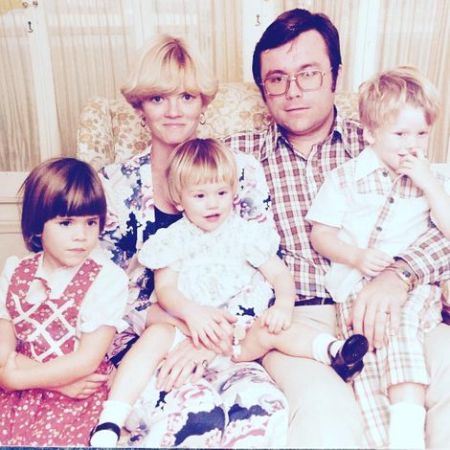 Megan Colarossi with her parents and siblings brother and a sister.