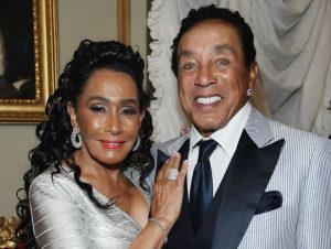 Frances Glandney met haar echtgenoot, Smokey Robinson.