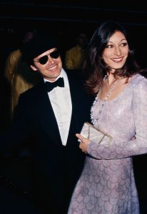 Anjelica took a picture with Nicholson during an event