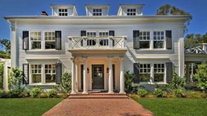 Smokey Robinson house at Los Angeles, sold out at $3.8 million in 2016.