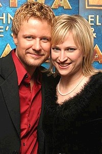 He with his first ex-wife, Lori Chase.
