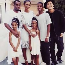 Kim Porter with her family
