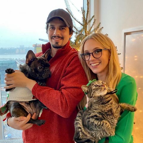 Cameron and Kat Timpf are happily married
