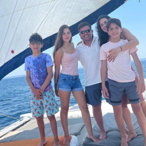Ernesto Laguardia enjoying holiday with his family